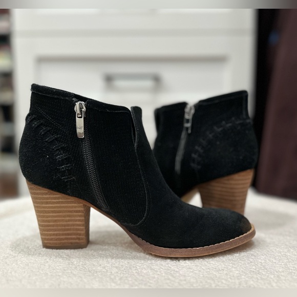 Marc Fisher Cadis Ankle Genuine Suede Bootie Black - Picture 1 of 6